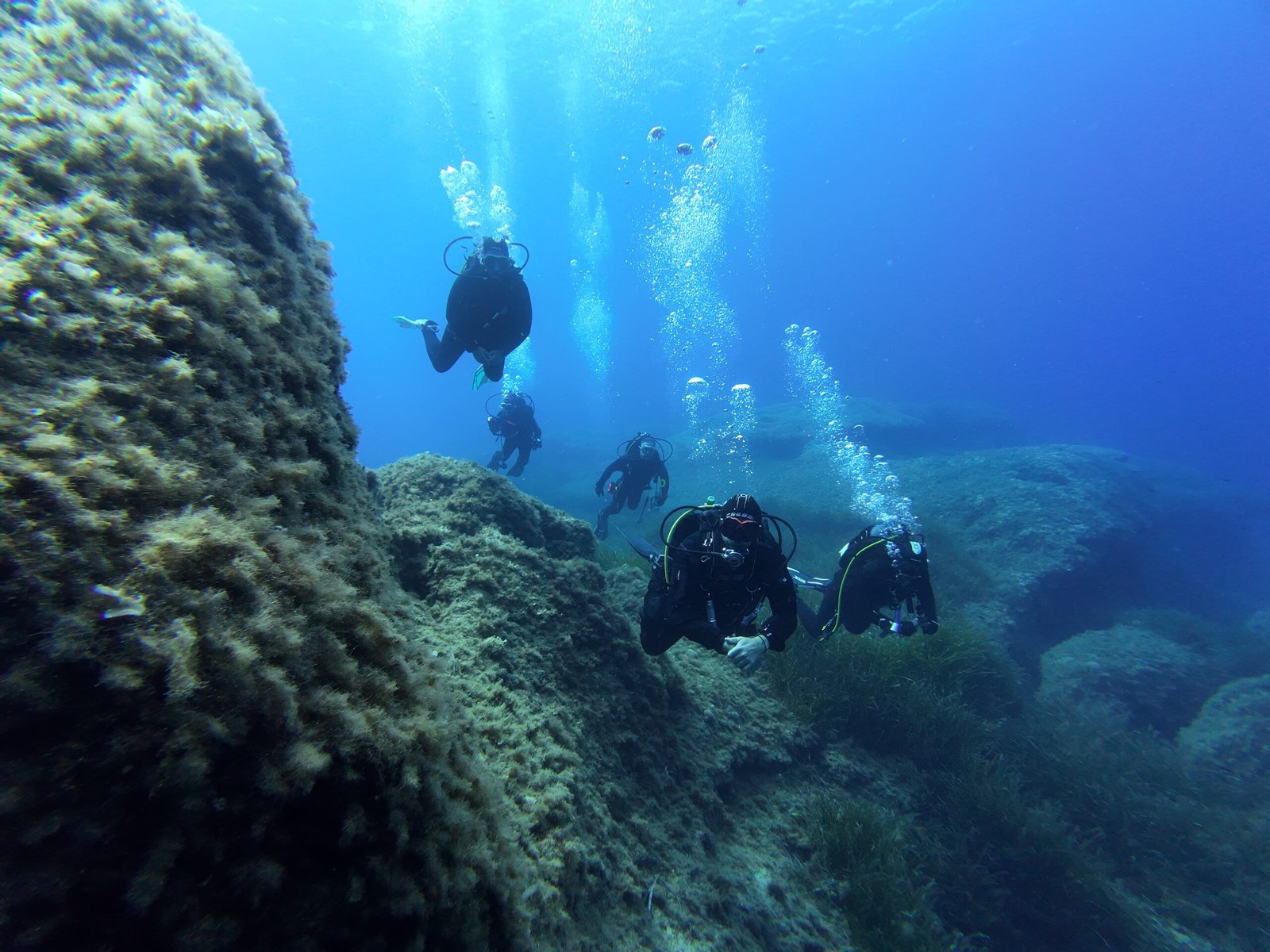 La sicurezza subacquea non è solo tecnica: è presenza